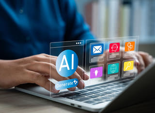 Principiante en criptomonedas explorando las bases de la negociación automatizada mediante IA